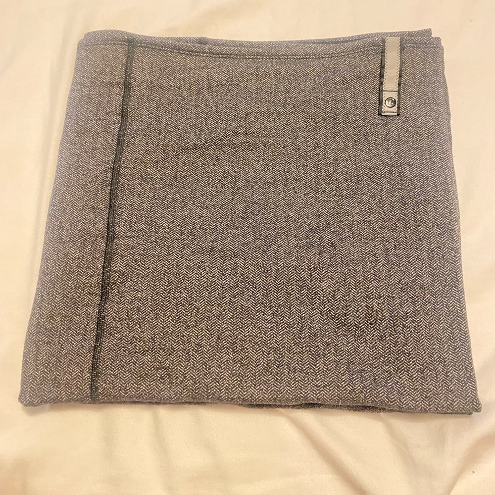 LULULEMON VINYASA SCARF